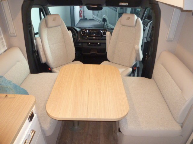 Hymer Tramp S 695 - Photo 2