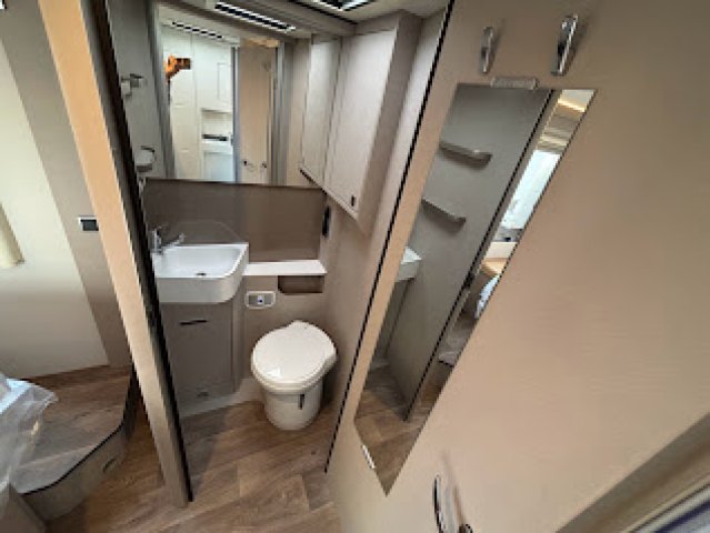 Hymer Tramp S 695 - Photo 11