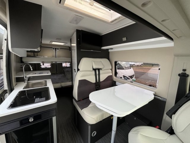 Mc Louis Menfys Van 3 Maxi - Photo 5