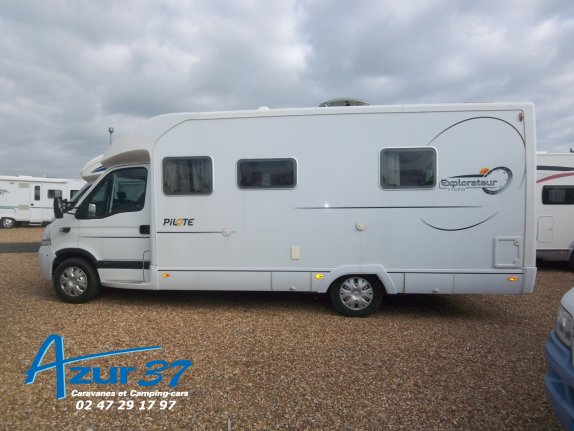 Pilote Explorateur 715 FD
