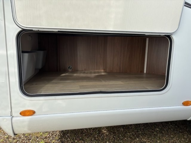 Pilote P 710 P Sensation - Photo 4