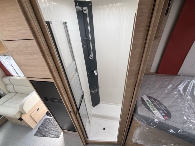 Rapido 666 F - Photo 11