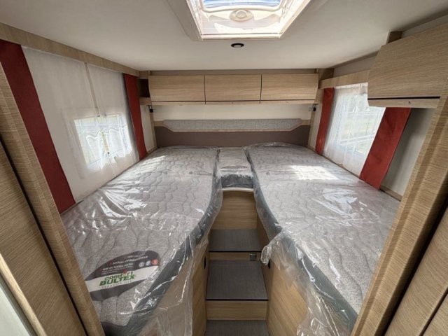 Rapido 666 F - Photo 13