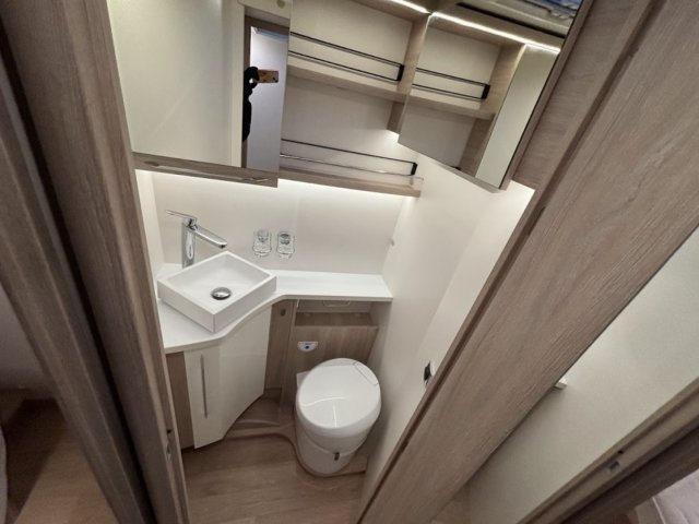 Rapido 696 F - Photo 11