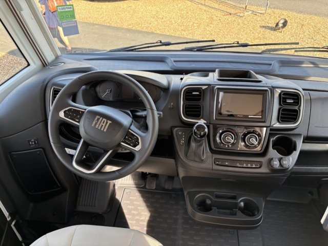 Rapido 8096 DF - Photo 8