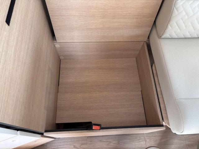 Rapido 8096 DF - Photo 19