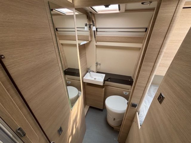 Rapido Van V55 - Photo 13