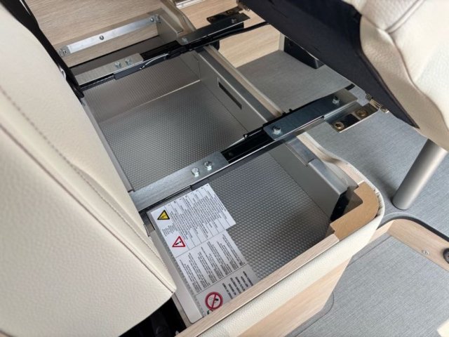 Rapido Van V55 - Photo 17