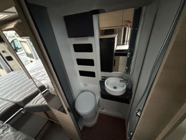 Rapido Van V68 68 - Photo 11