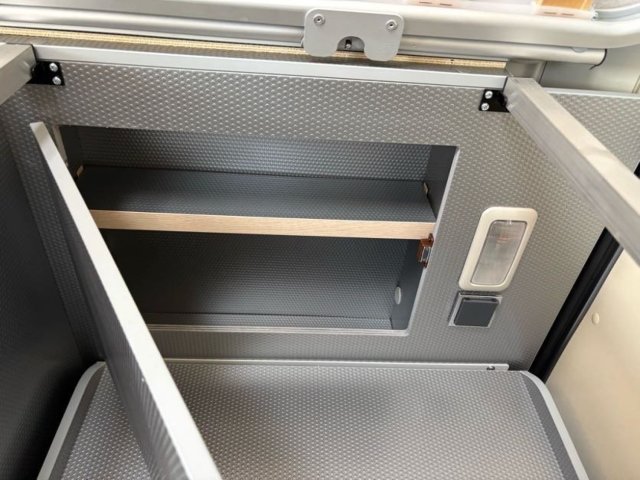 Rapido Van V68 - Photo 20