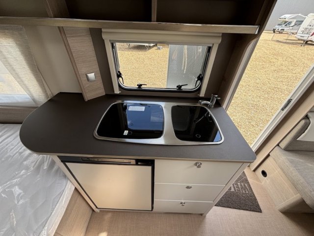 Burstner Premio 460 TL - Photo 4