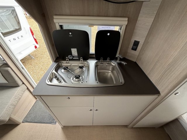 Burstner Premio Life 415 TK - Photo 5
