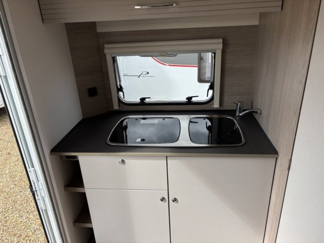 Burstner Premio Life 425 TS - Photo 3