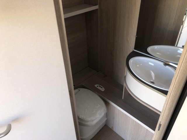 Burstner Premio Life 425 TS - Photo 6