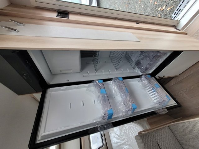 Hobby De Luxe 400 SFE - Photo 7