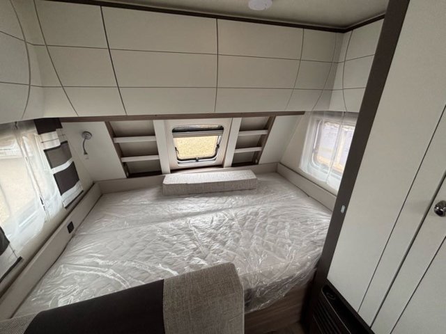 Hobby Excellent Edition 490 KMF - Photo 8