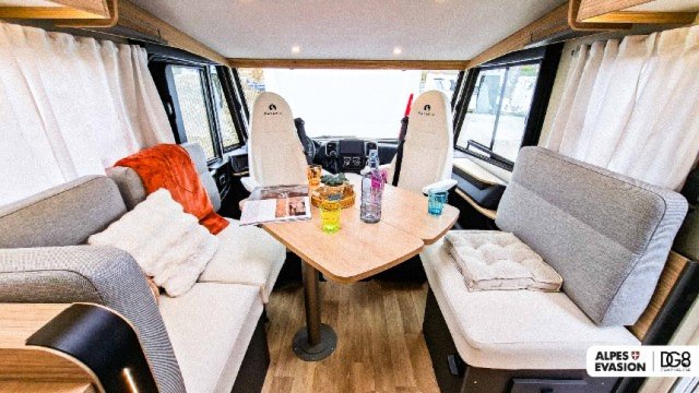 Bavaria Initial I720FC Nomade I 720 FC - Photo 7