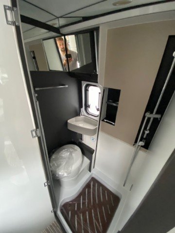 Mc Louis Menfys Van 3 Prestige SIGNATURE - Photo 4