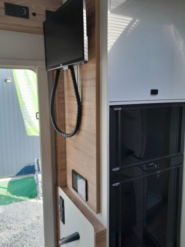 Bavaria Tren-D T696U Unik 140 - Photo 13