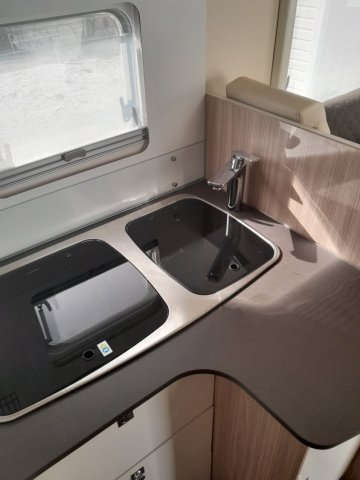 Burstner Ixeo I 736 - Photo 13