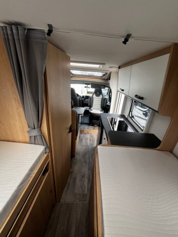 Sunlight V 66 Adventure Edition - Photo 5