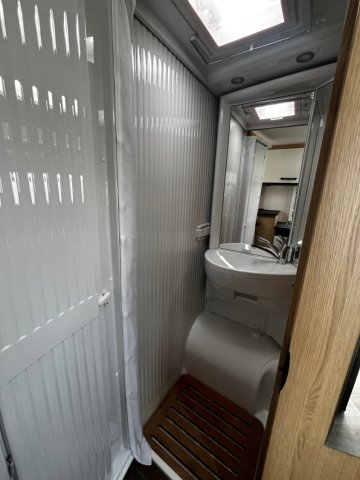 Sunlight V 66 Adventure Edition - Photo 6