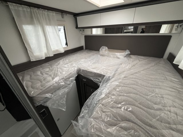 Benimar Tessoro 463 Up - Photo 10