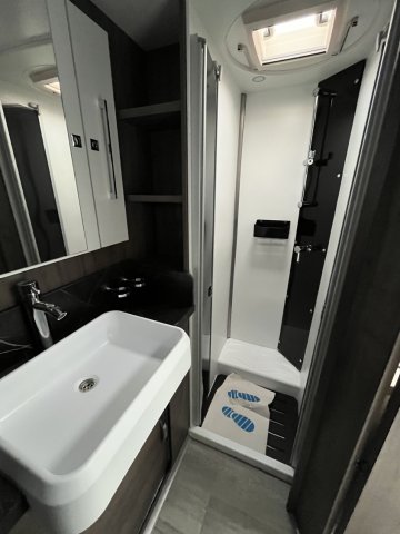 Benimar Tessoro 488 SELECT - Photo 10