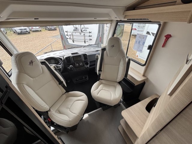 Rapido 854 F - Photo 13