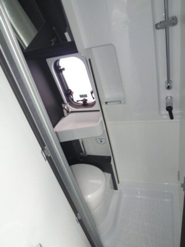 Mc Louis Menfys Van 3 Maxi - Photo 8