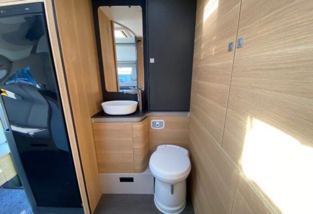 Adria Matrix Plus 600 DT 600dt - Photo 8