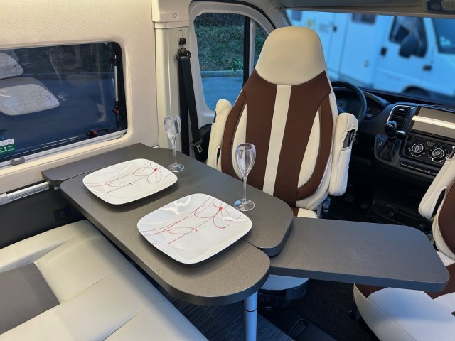 Mc Louis Menfys Van 4 S-Line - Photo 10