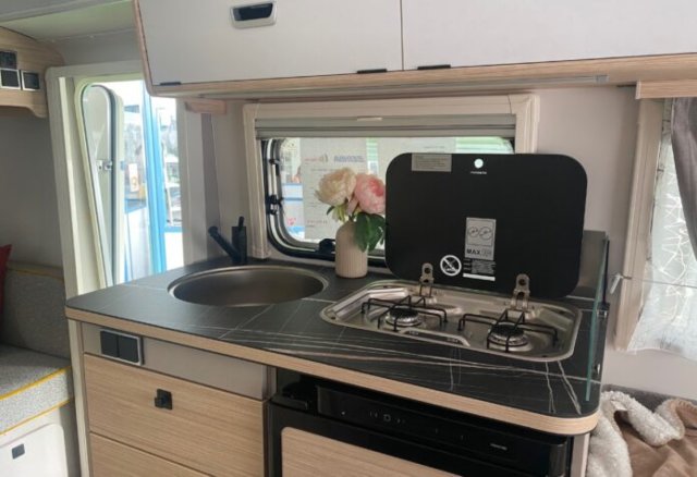 Eriba Triton 430 touring - Photo 3