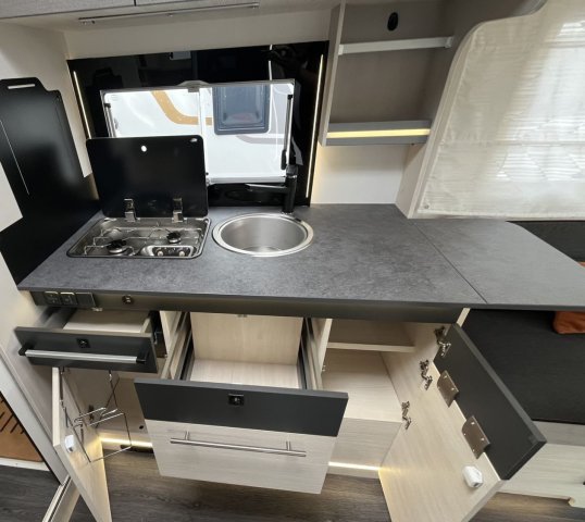 Challenger 260 Graphite Ultimate - MAXI SALON - Photo 9