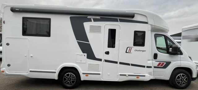 Challenger 318 Anniversary Edition - Lits central + pavillon - Photo 2