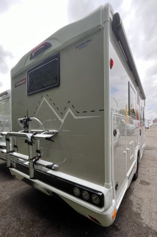 Challenger 380 Graphite Ultimate - LE camping-car familial - Photo 3