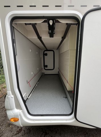 Challenger 380 Graphite Ultimate - LE camping-car familial - Photo 14