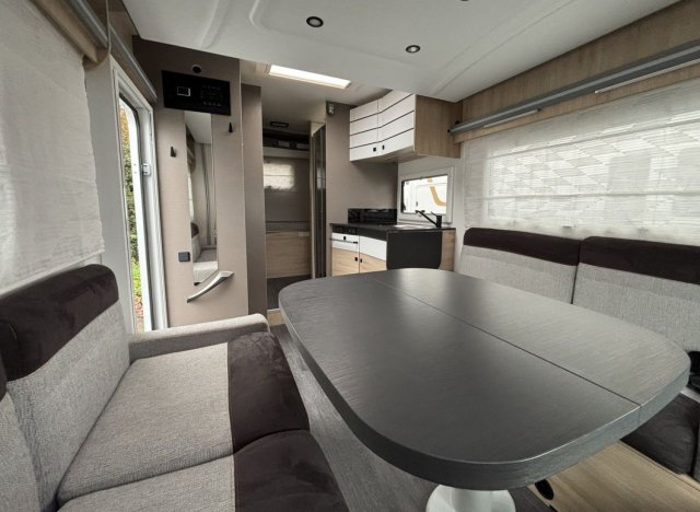 Challenger 380 - Maxi salon et lits superposés - Photo 4