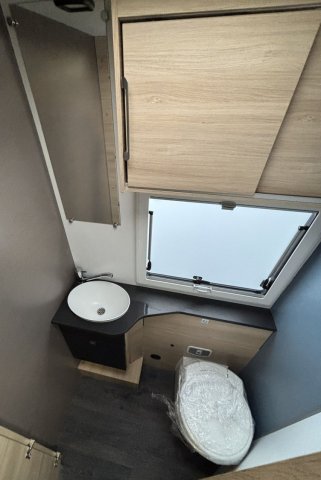 Challenger 380 - Maxi salon et lits superposés - Photo 14