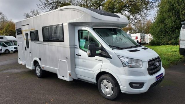 CI Horon 74 XT - Photo 1
