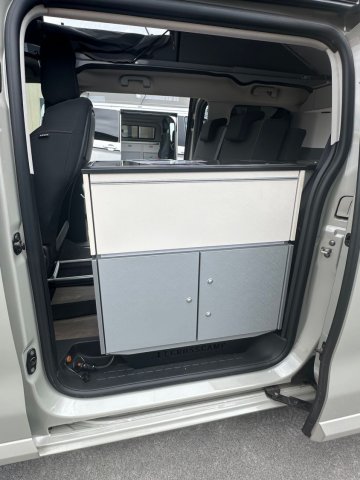 Crosscamp Van - Photo 10