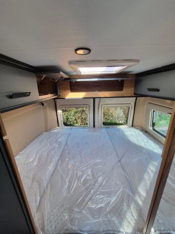 Font Vendome Leader Camp Elegance - Photo 10