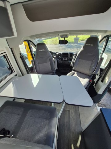 Font Vendome Leader Van Duo - Photo 4