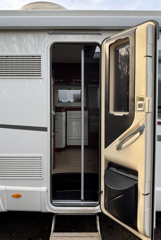 Rapido 896 F - Photo 3