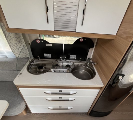 Hobby De Luxe 460 UFE - Photo 7