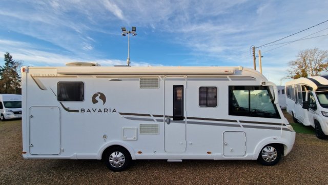 Bavaria Initial I740C Class - Photo 2