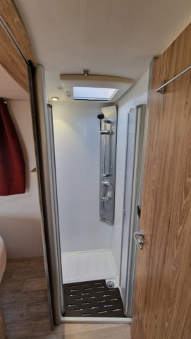 Bavaria Initial I740C Class - Photo 14