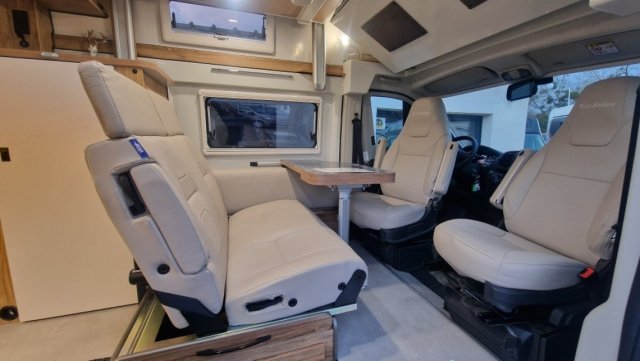 Font Vendome Bel Horizon - Photo 5