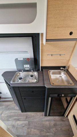 Sunlight Cliff 590 Adventure Edition 4x4 - Photo 8