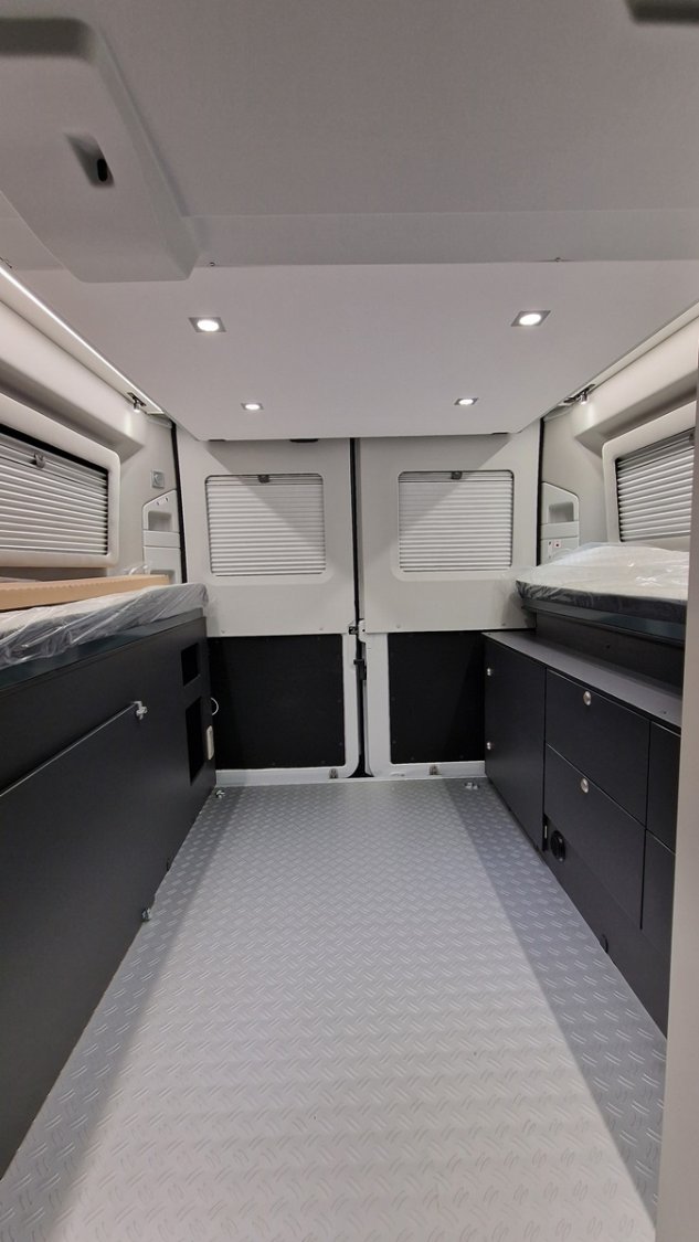 Elios Van 63 GX Sky-Lift 